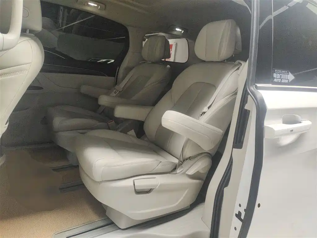 Buick GL8 2023 ES Lu Zun Comfort Type купить на сайте DeffCars