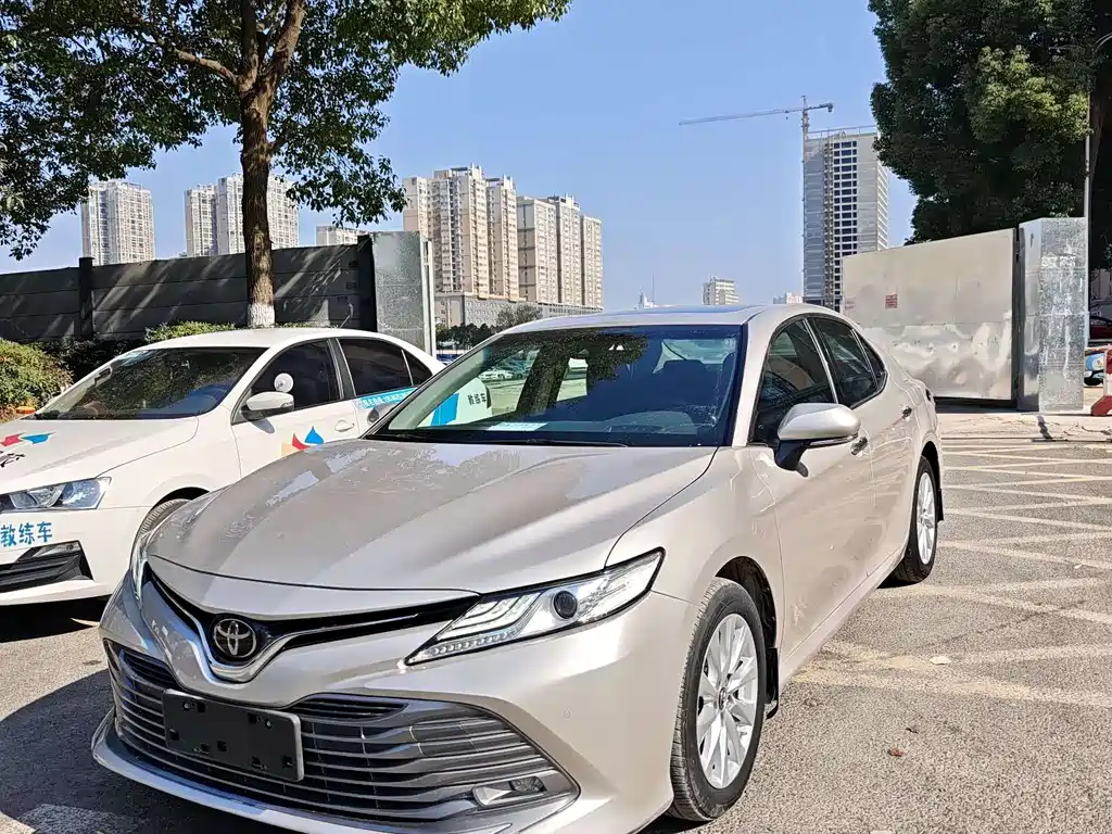 Camry 2019 2.0G Deluxe Edition National V купить на сайте DeffCars