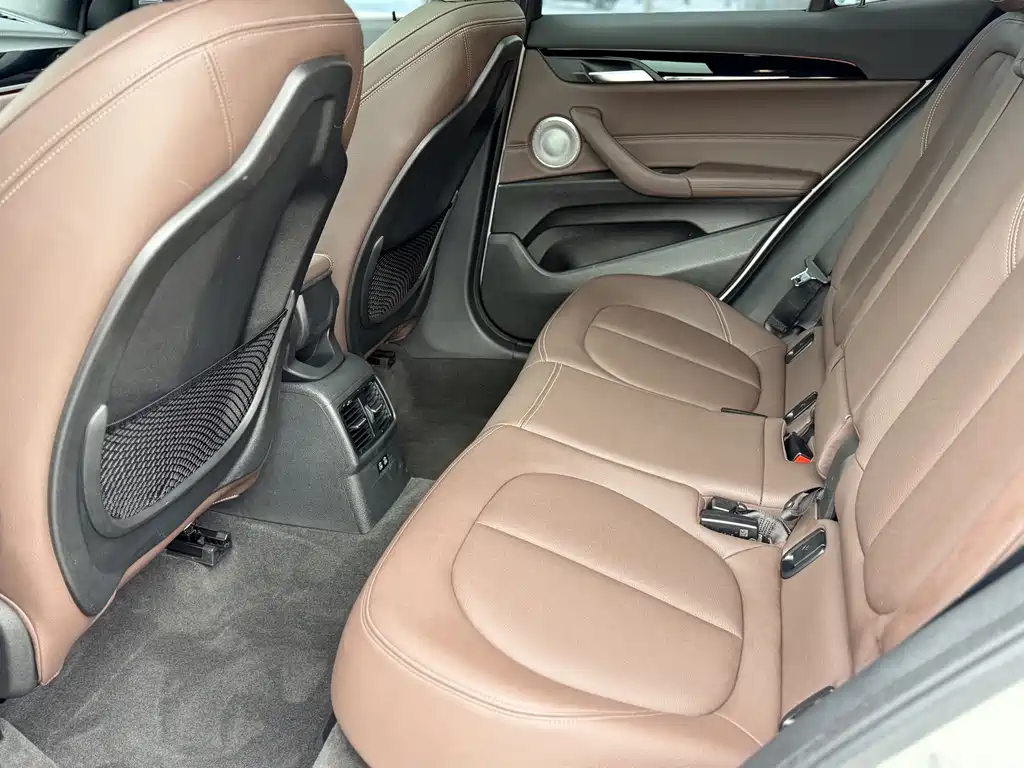 BMW X2 2021 sDrive25i leading M sports package купить на сайте DeffCars