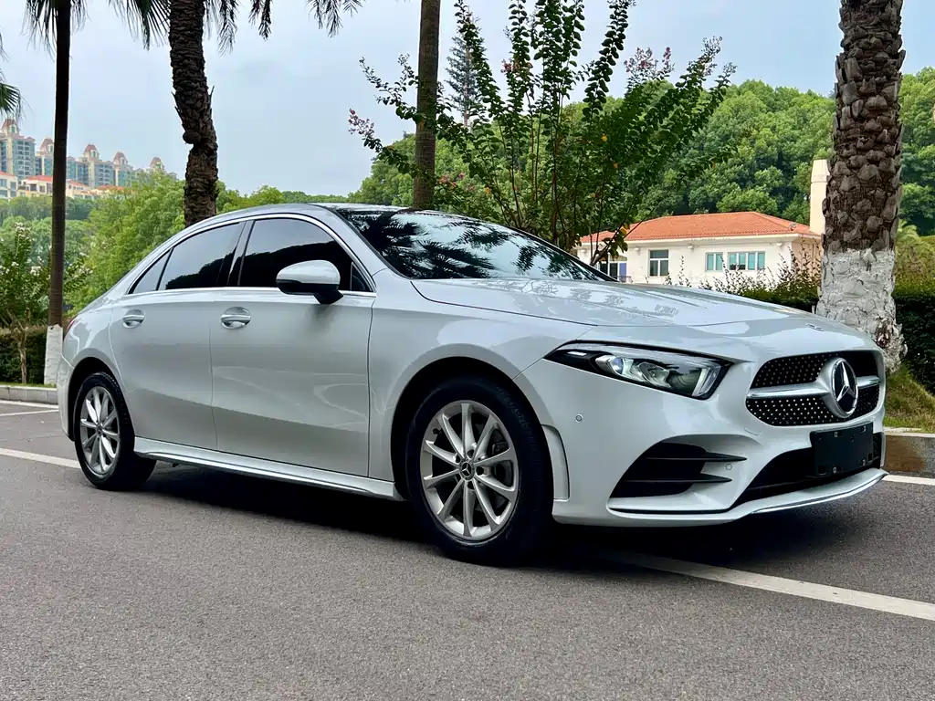 Mercedes-Benz A-Class 2021 A 200 L Sports Sedan Fashionable купить на сайте DeffCars