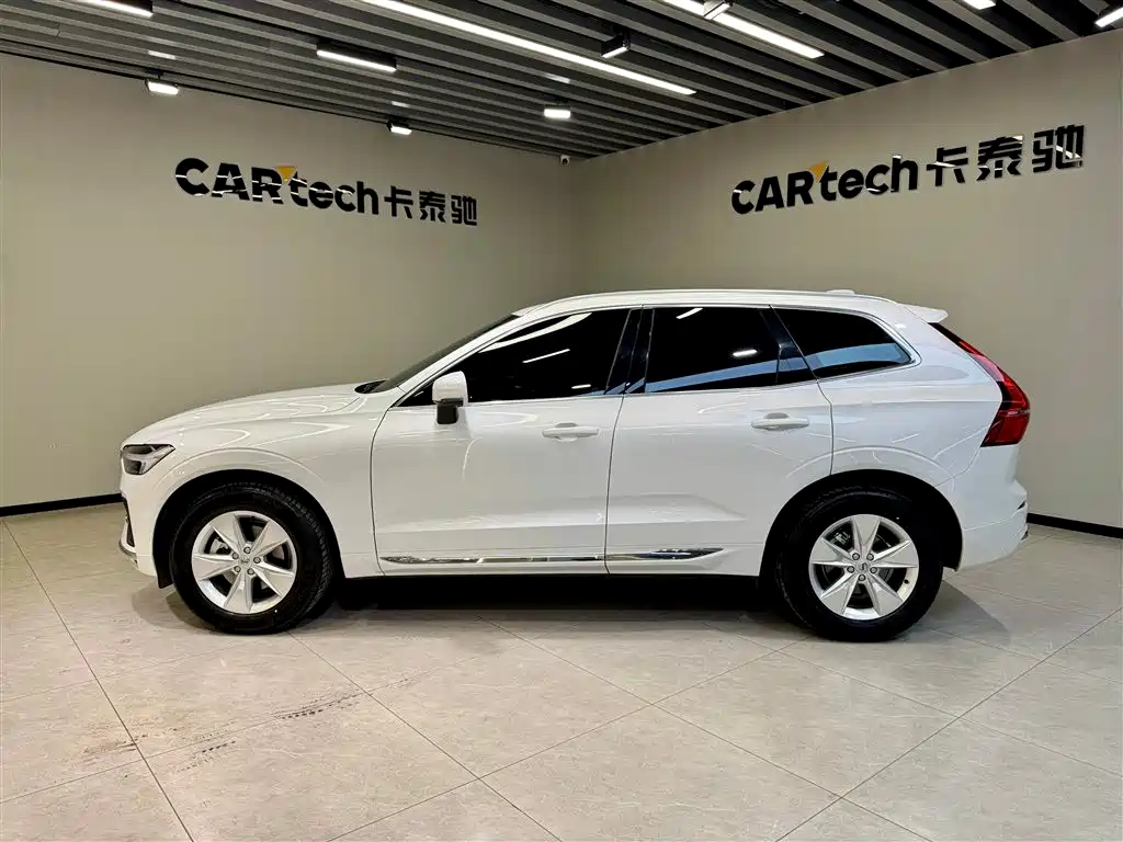 Volvo XC60 2022 B5 four-wheel drive Zhiyi Luxury Edition купить на сайте DeffCars