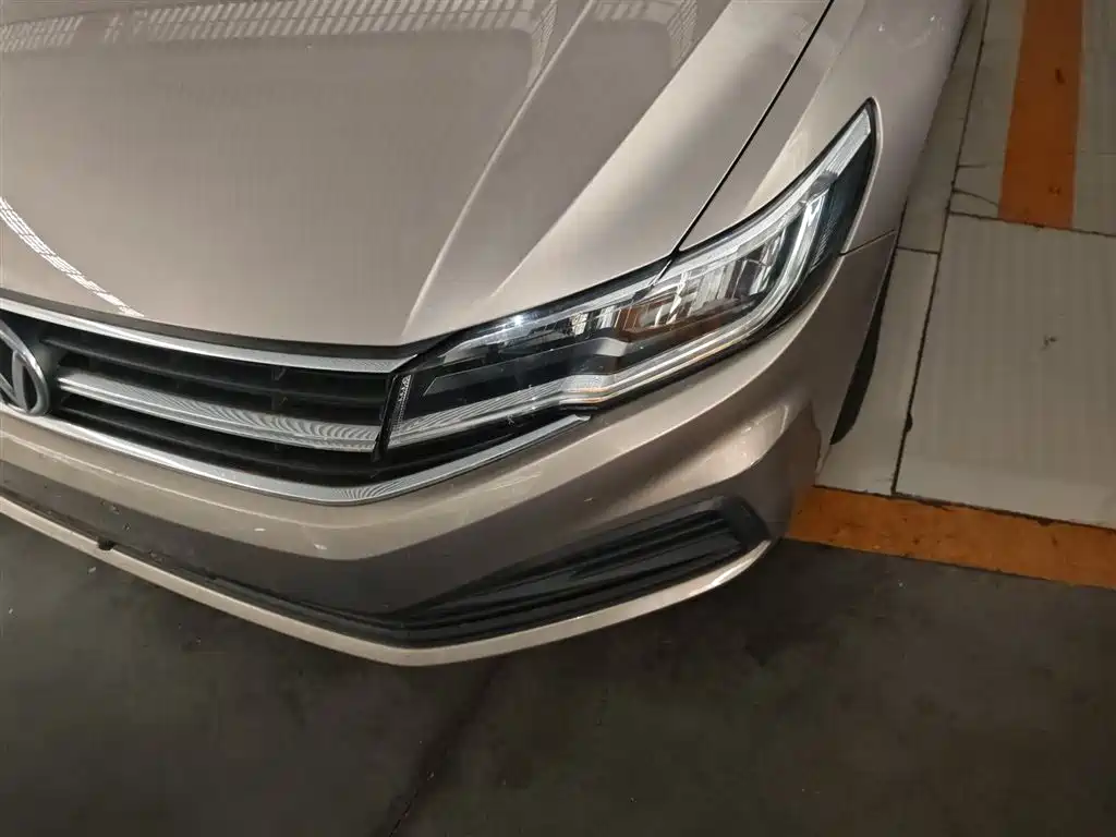 Bora 2020 1.5L automatic fashion model купить на сайте DeffCars