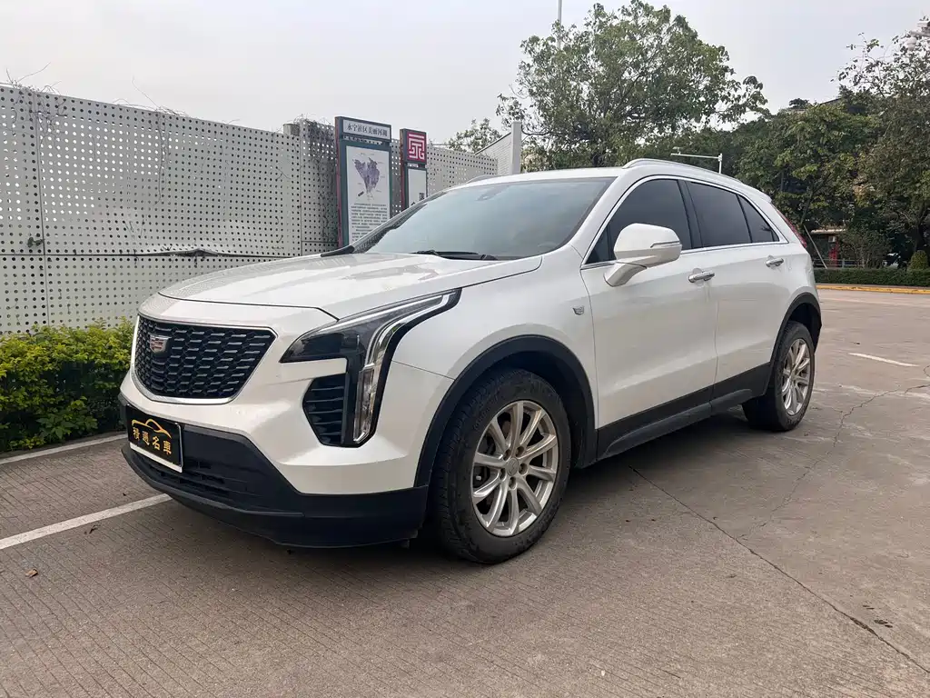 Cadillac XT4 2021 28T two-wheel drive technology купить на сайте DeffCars
