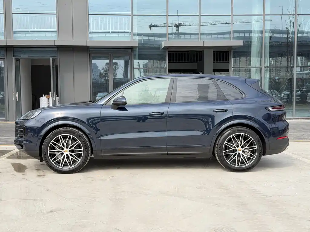 Cayenne 2025 Cayenne 3.0T купить на сайте DeffCars