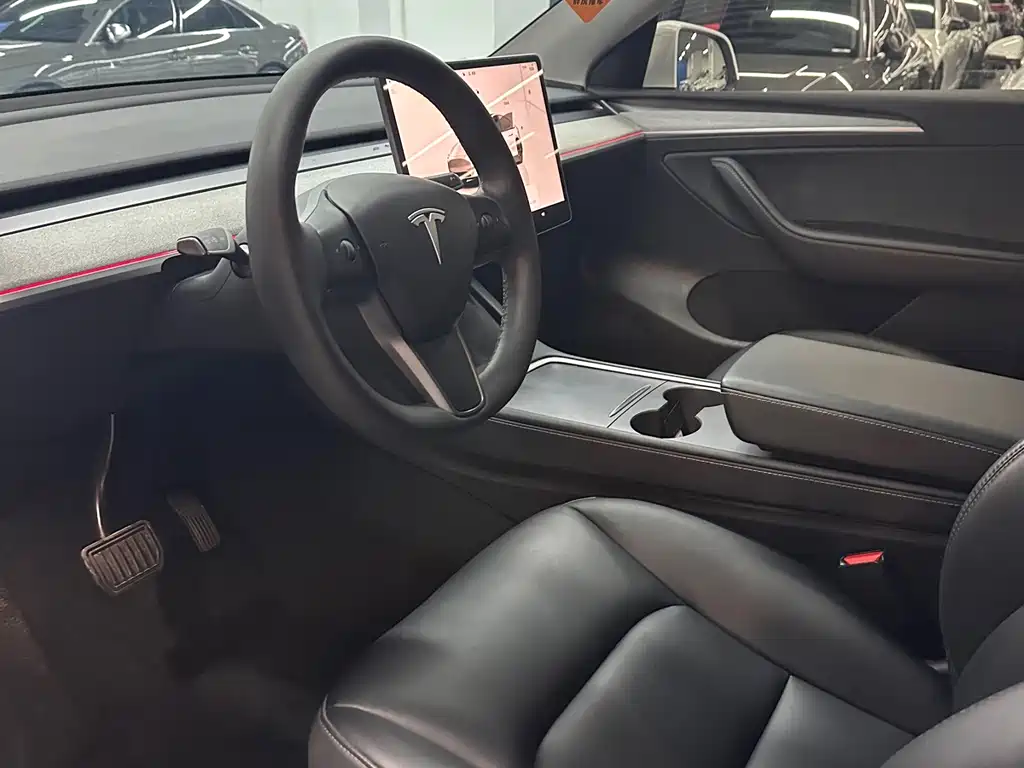 Model Y 2023 rear-wheel drive version купить на сайте DeffCars