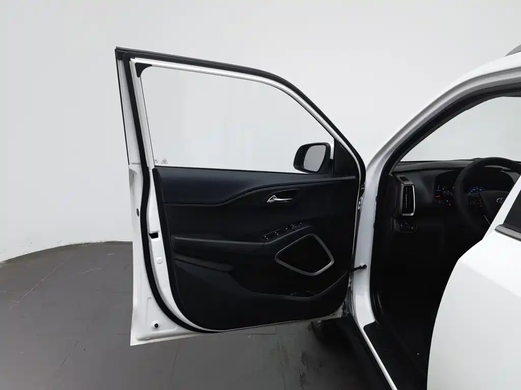 Beijing Hyundai ix35 2018 2.0L automatic two-wheel drive Zhiyong·Enjoy Edition купить на сайте DeffCars