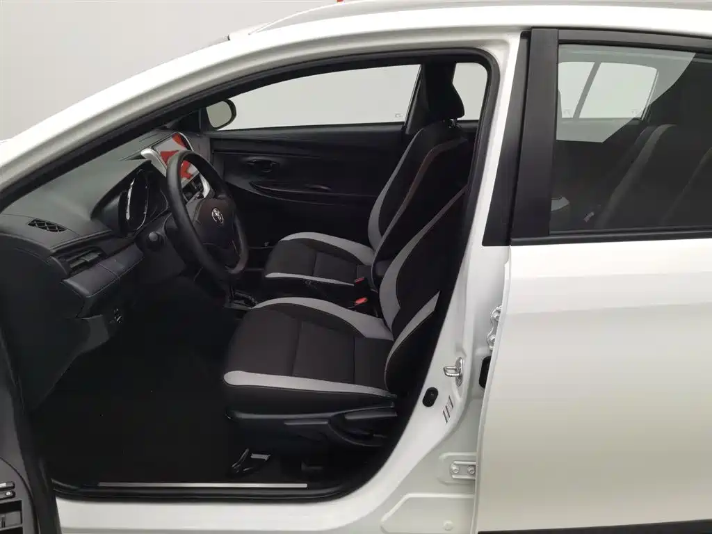 YARiS L Zhixuan 2020 Zhixuan X 1.5L CVT leading version купить на сайте DeffCars