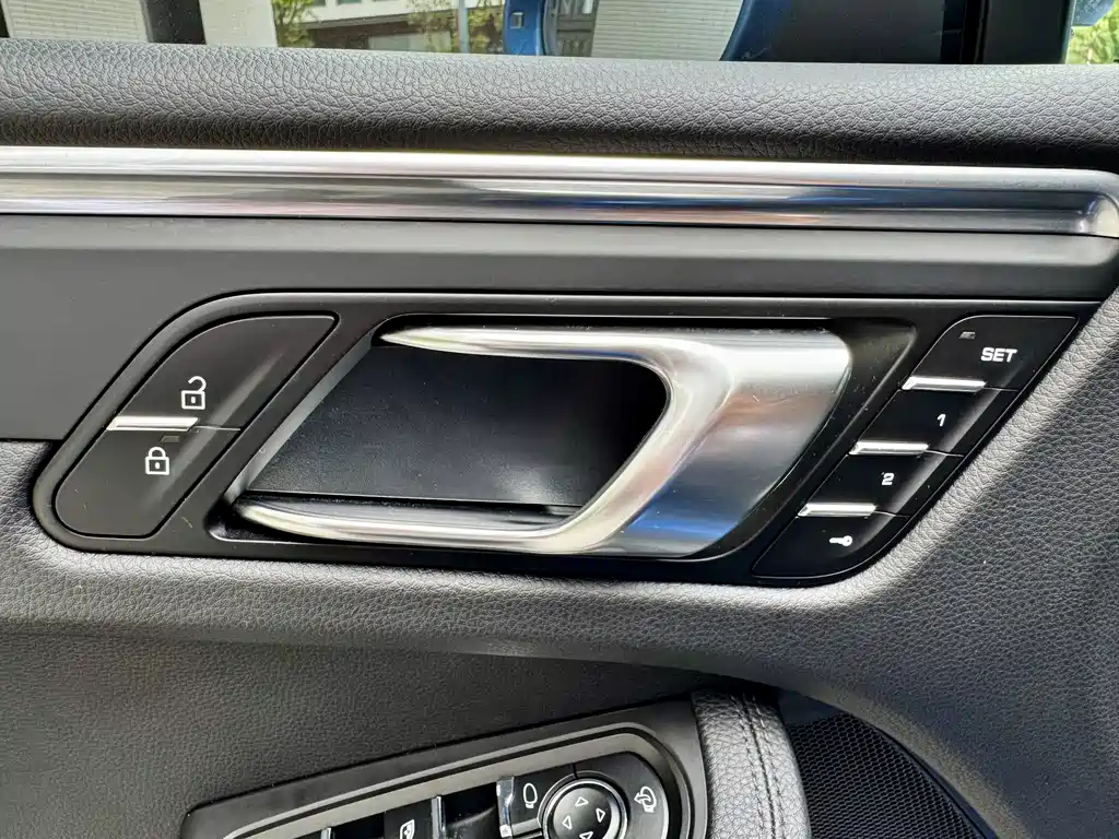 Macan 2021 Macan 2.0T купить на сайте DeffCars