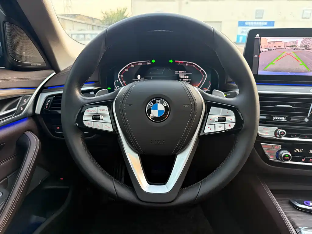 BMW 5 Series 2022 530Li Leading Luxury Package купить на сайте DeffCars