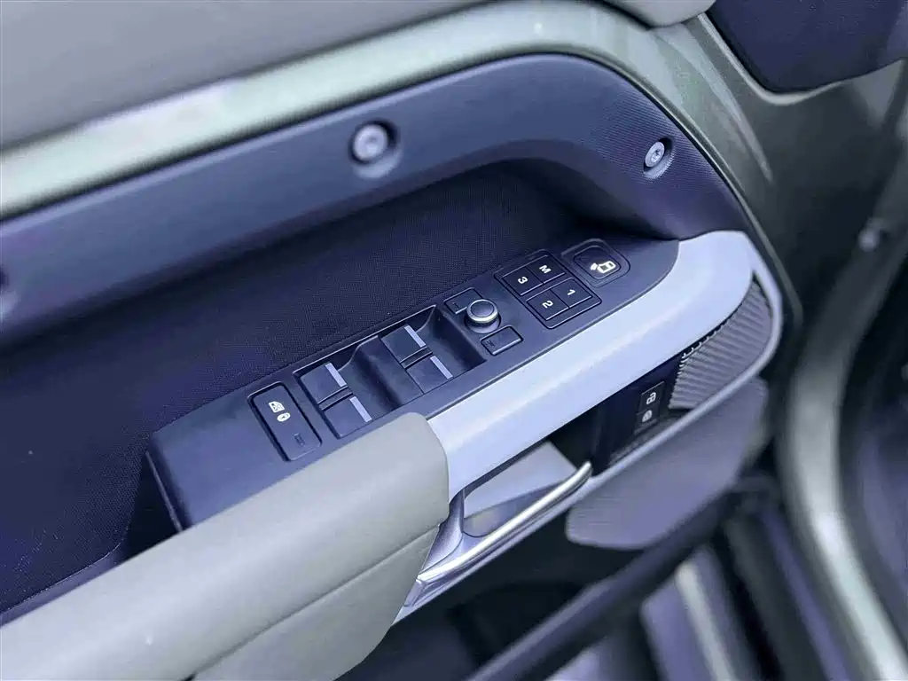 Land Rover Defender 2020 110 P400 HSE купить на сайте DeffCars