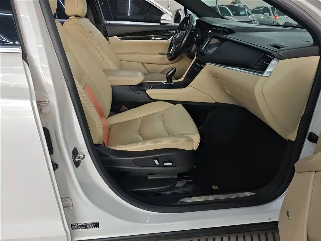 Cadillac XT5 2016 25T Technology купить на сайте DeffCars