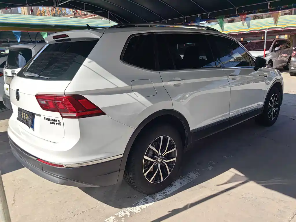 Tiguan L 2017 330TSI automatic two-wheel drive luxury version купить на сайте DeffCars