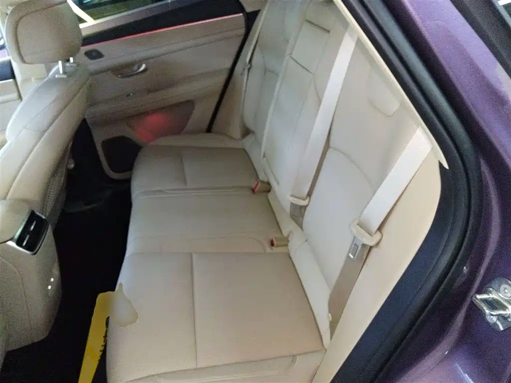 Wenjie M5 2025 extended range Ultra four-wheel drive version купить на сайте DeffCars