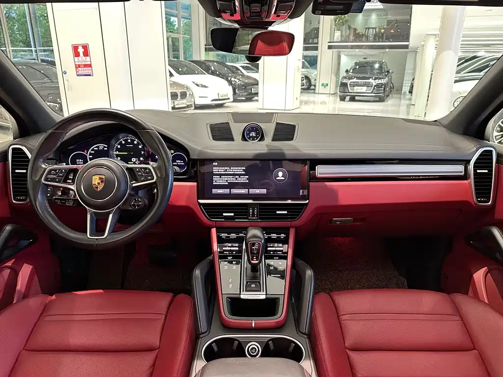 Cayenne New Energy 2023 Cayenne E-Hybrid 2.0T Platinum Edition купить на сайте DeffCars