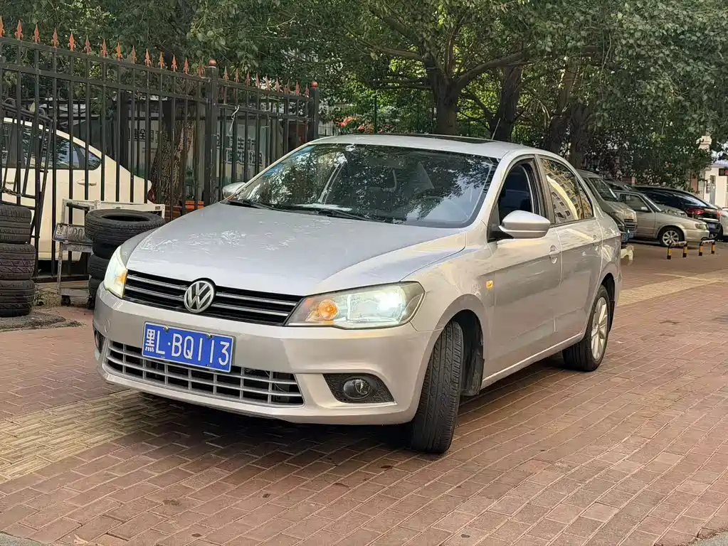 Jetta 2013 1.4L Manual Comfort Edition купить на сайте DeffCars