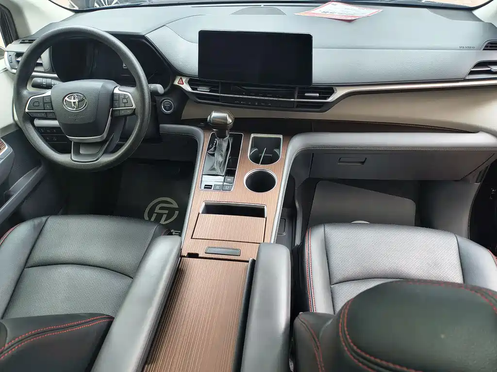 SIENNA 2024 2.5L Hybrid Comfort Edition купить на сайте DeffCars
