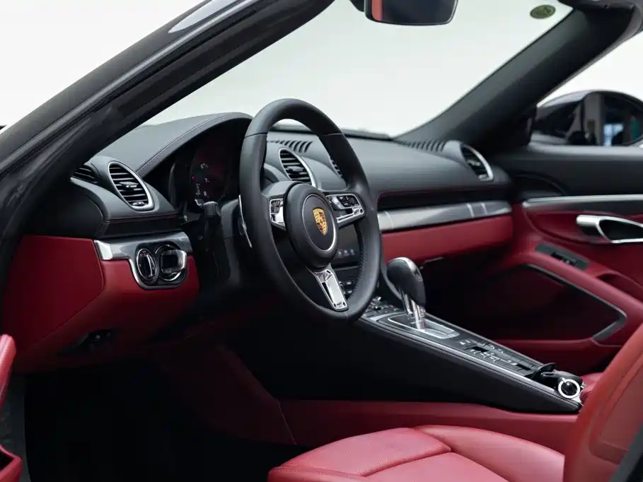 Porsche 718 2018 Boxster 2.0T купить на сайте DeffCars