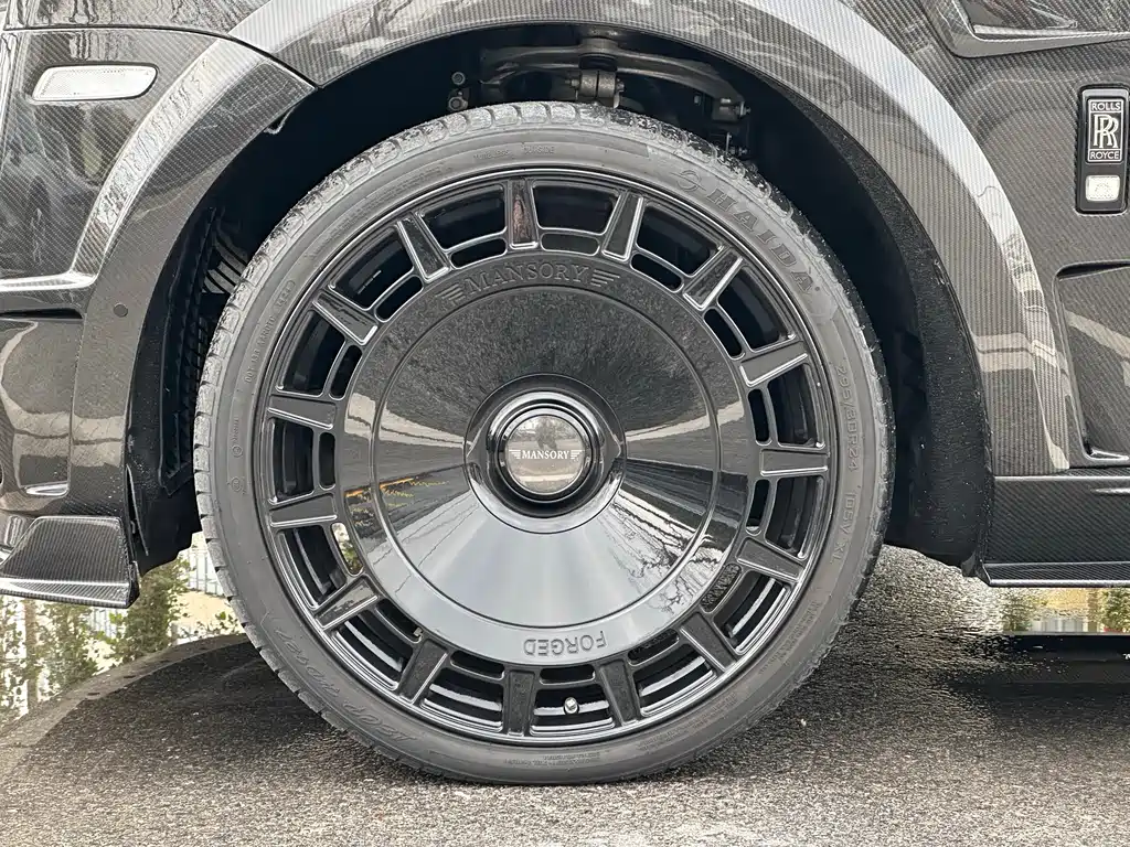 Cullinan 2018 four-seat version купить на сайте DeffCars
