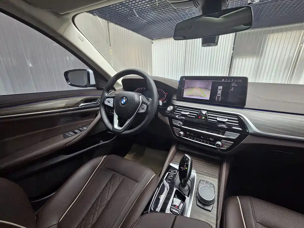 BMW 5 Series 2022 facelift 530Li leading model luxury package купить на сайте DeffCars