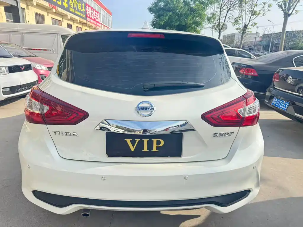 Tiida 2021 1.6L CVT Zhizun Edition купить на сайте DeffCars