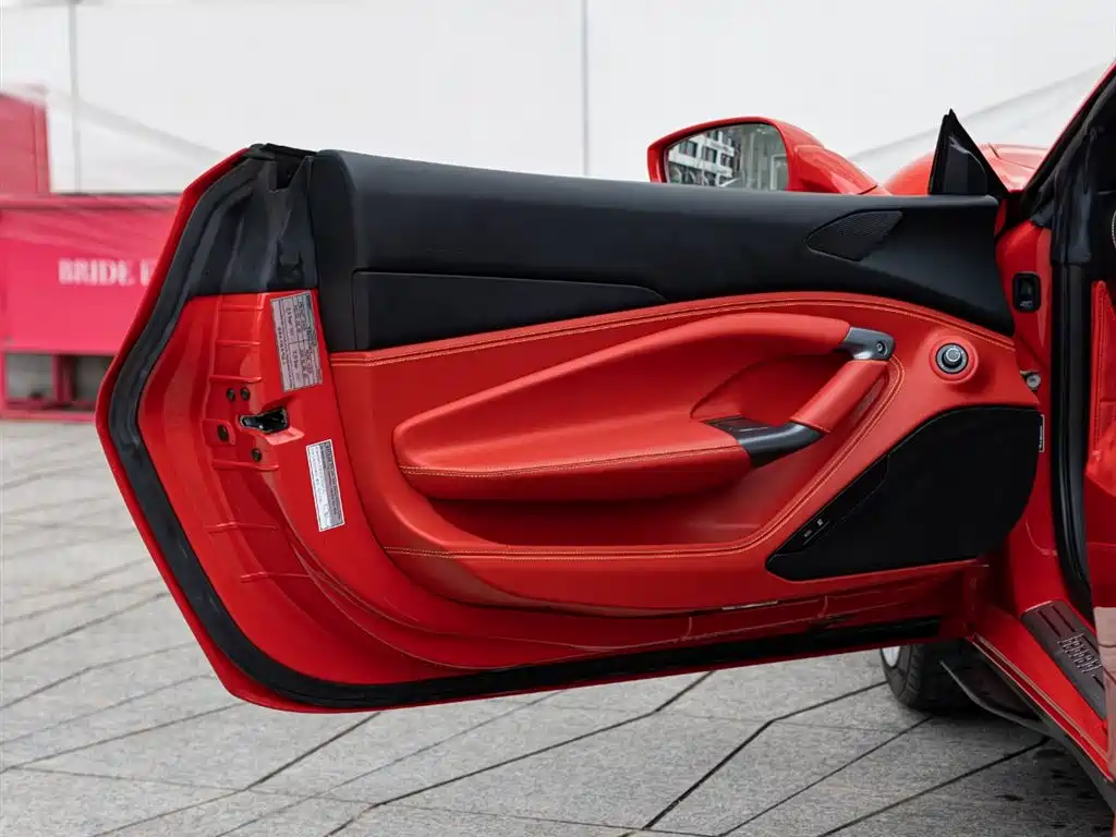 Ferrari F8 2019 Tributo 3.9T V8 купить на сайте DeffCars