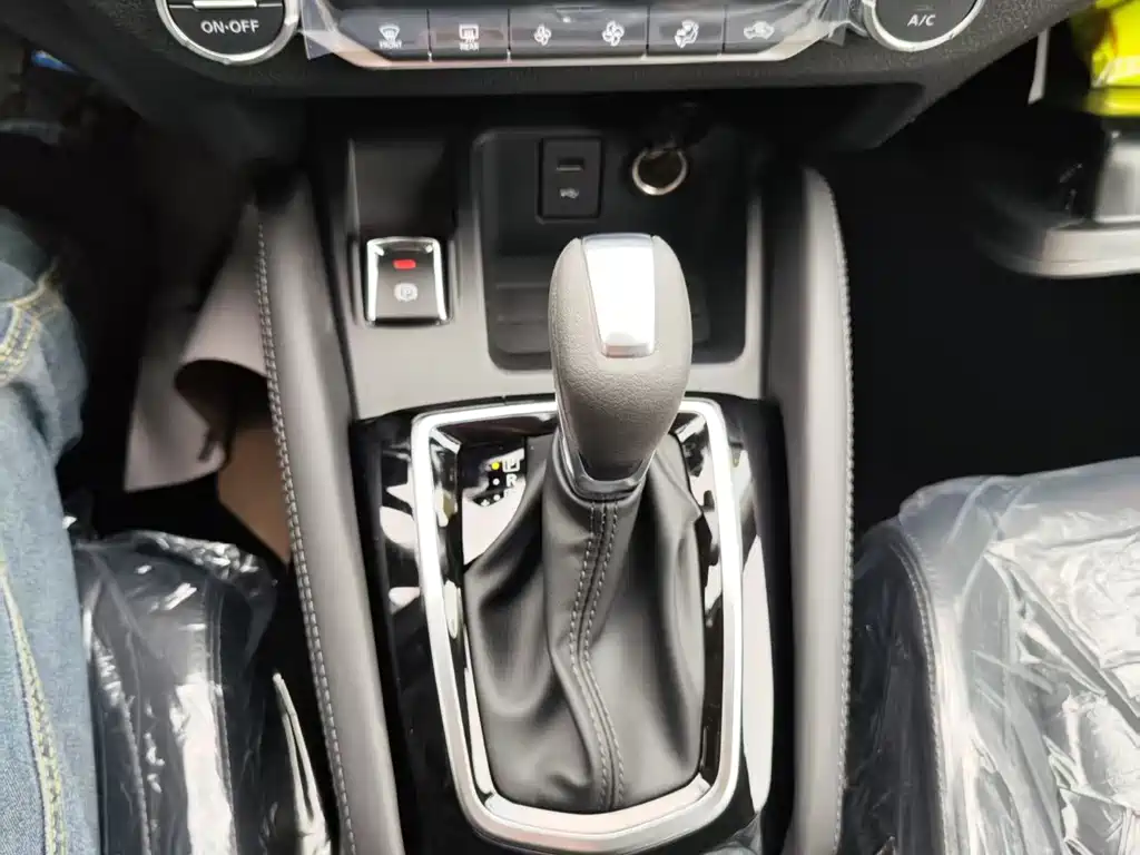 Qashqai 2025 Honor 2.0L CVT XV+ Leading Edition купить на сайте DeffCars