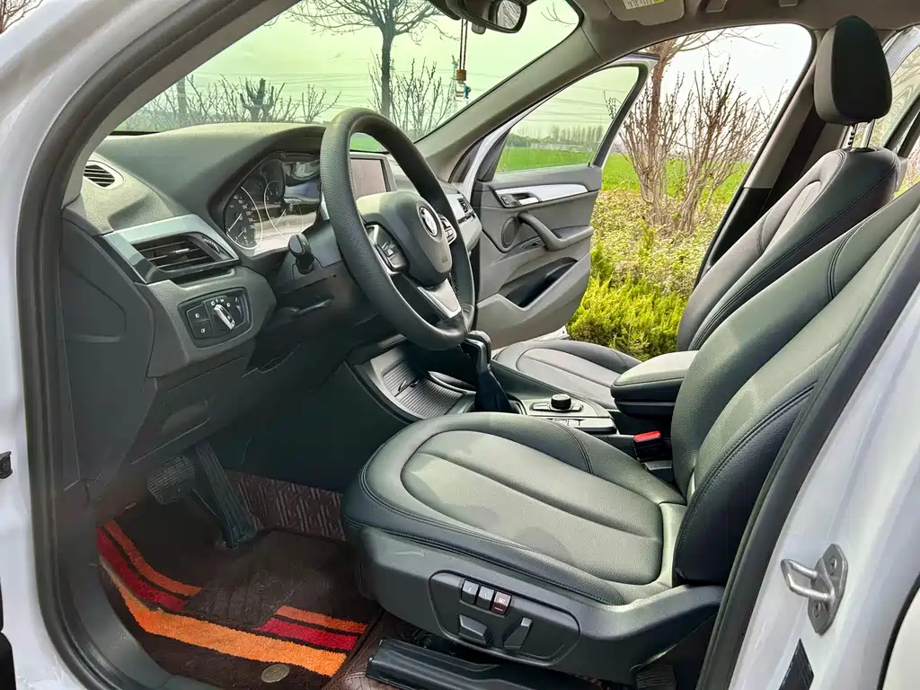BMW X1 2018 sDrive20Li Leading Model купить на сайте DeffCars