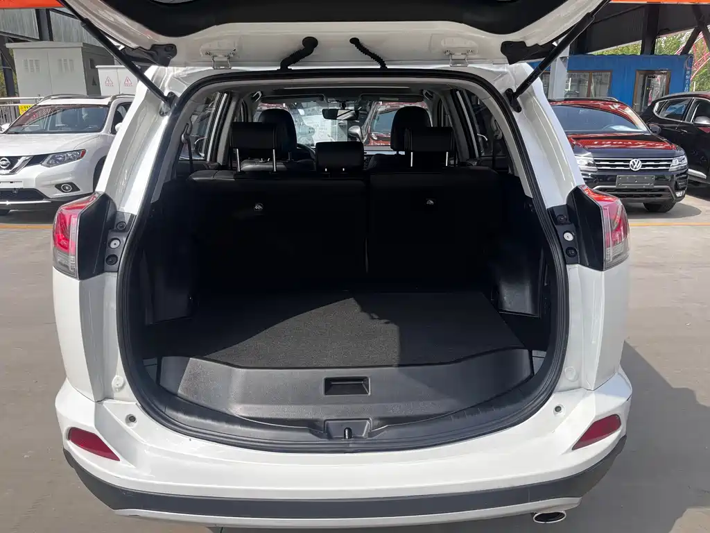 RAV4 Rongfang 2016 2.0L CVT two-wheel drive smart version, National V купить на сайте DeffCars