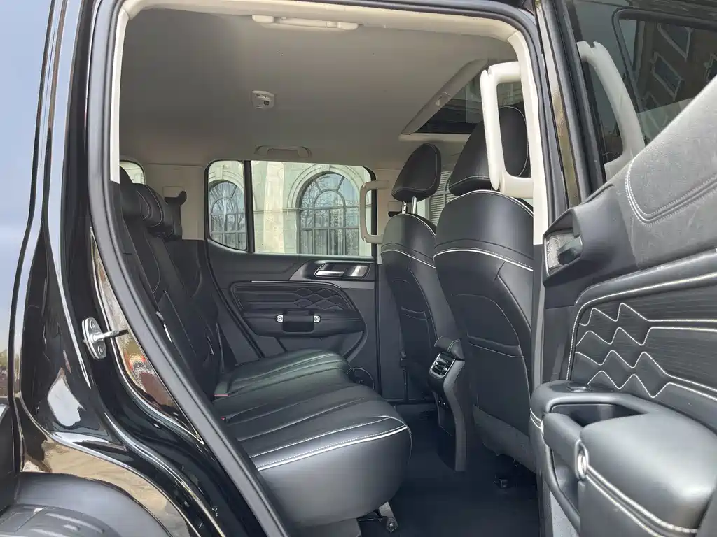 Tank 300 2021 Off-Road Version 2.0T Conqueror купить на сайте DeffCars