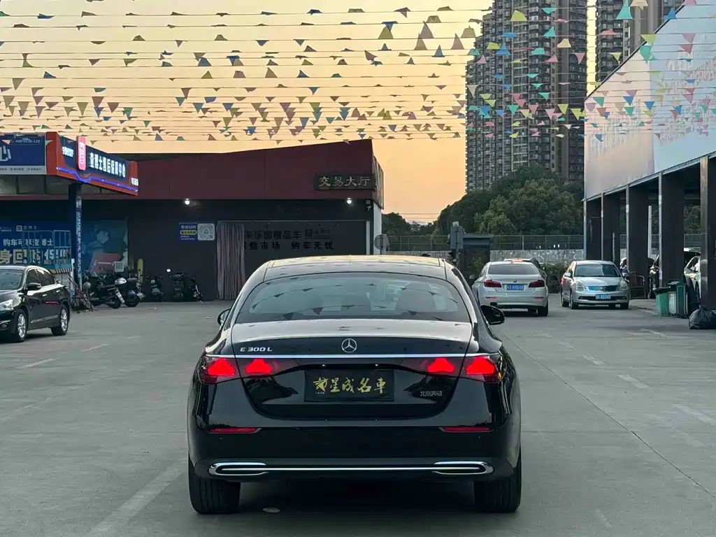 Mercedes-Benz E-Class 2025 E 260 L купить на сайте DeffCars