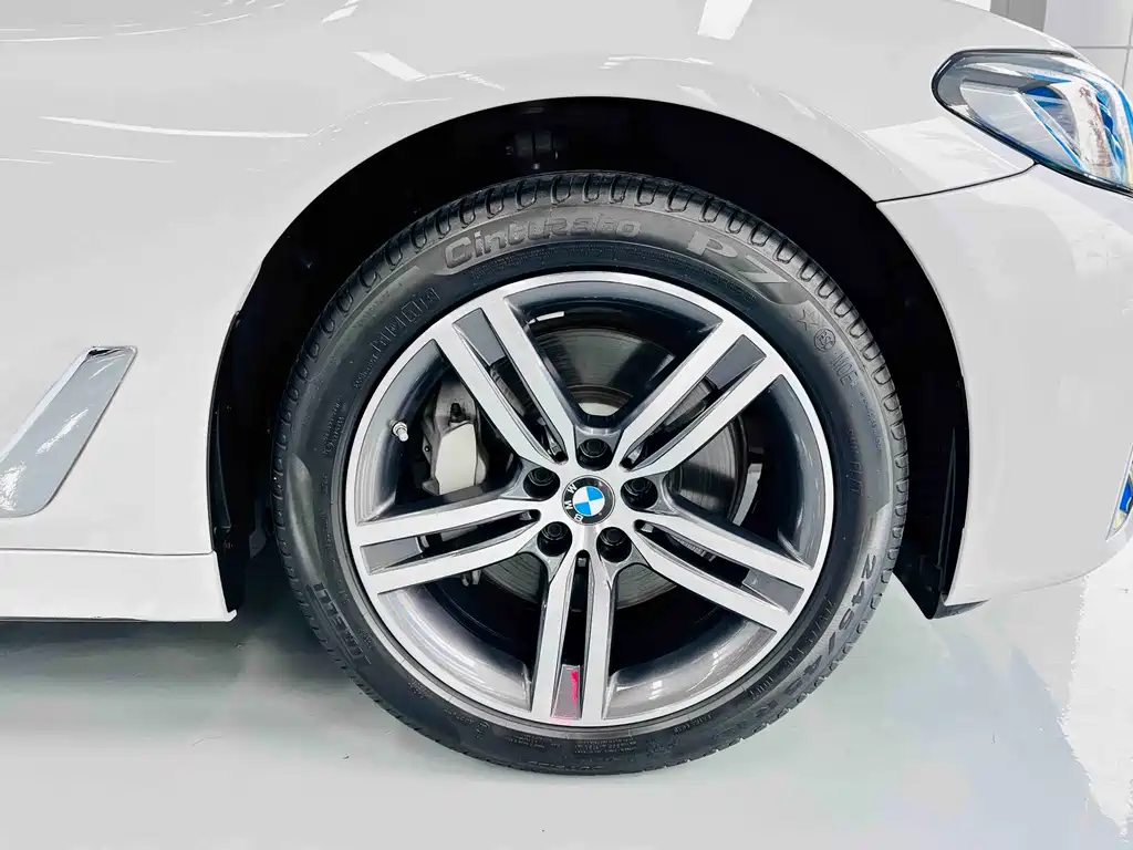 BMW 5 Series 2022 530Li Leading Luxury Package купить на сайте DeffCars