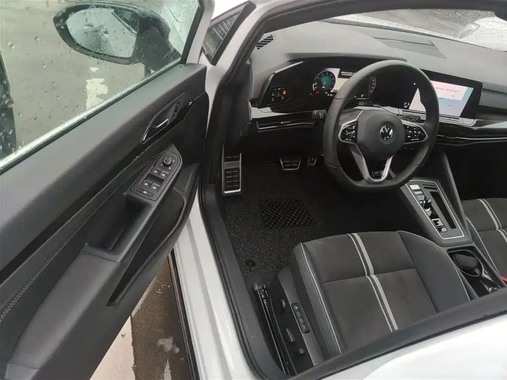 Golf 2023 280TSI DSG R-Line Lite купить на сайте DeffCars