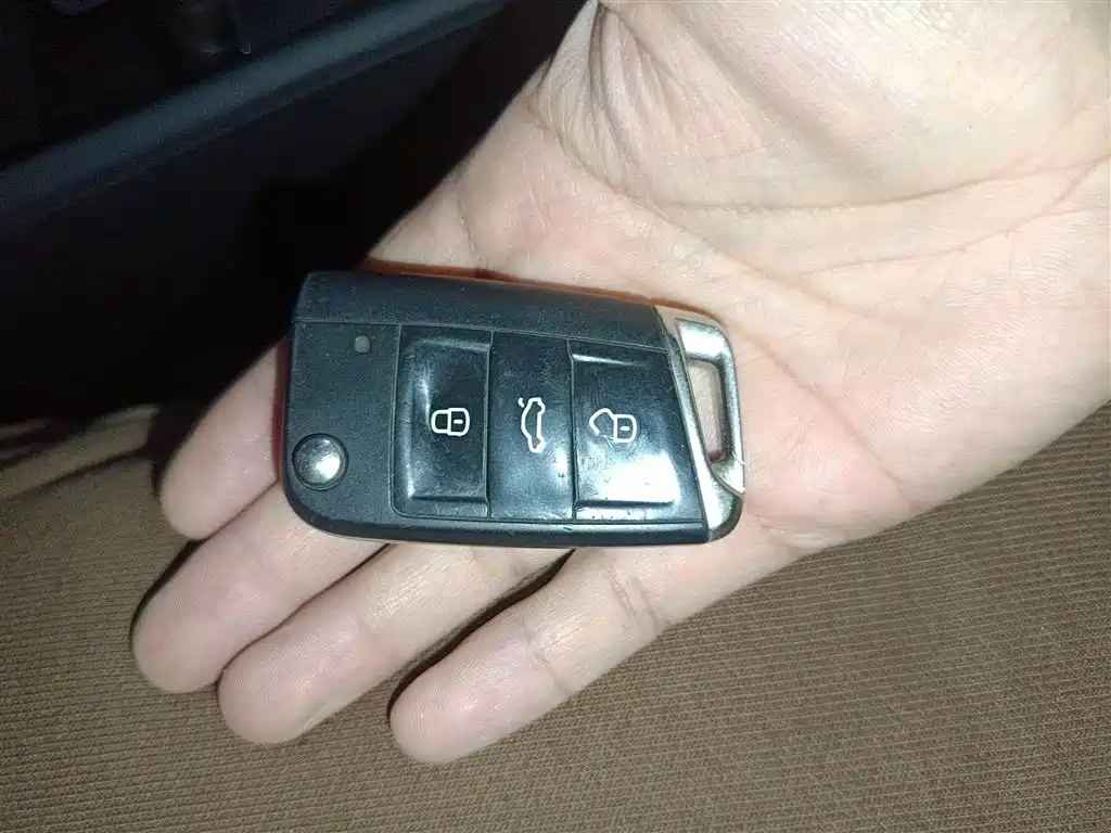 Bora 2021 1.5L automatic comfort intelligent connected version купить на сайте DeffCars