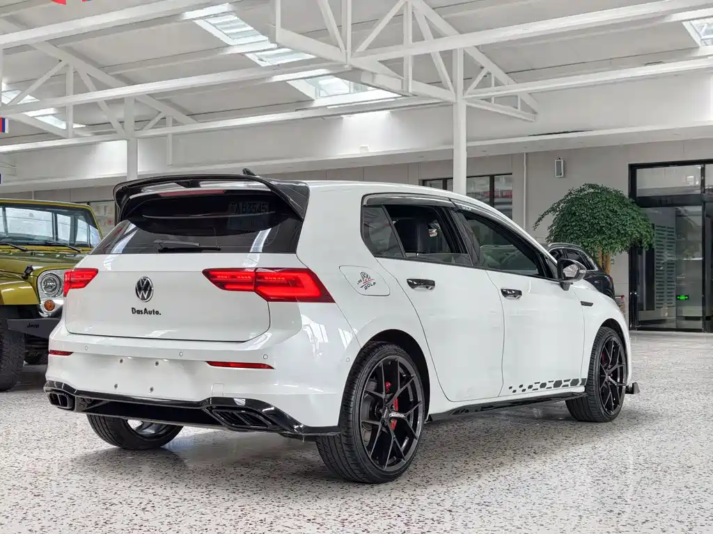 Golf 2023 facelift 280TSI DSG R-Line Lite купить на сайте DeffCars