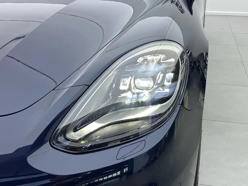 Panamera 2017 Panamera 4 Executive Extended Edition 3.0T купить на сайте DeffCars