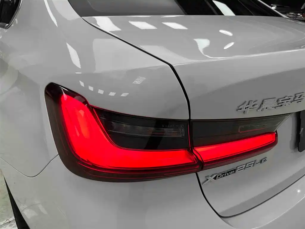 BMW 3 Series 2023 320Li M Sports Package купить на сайте DeffCars