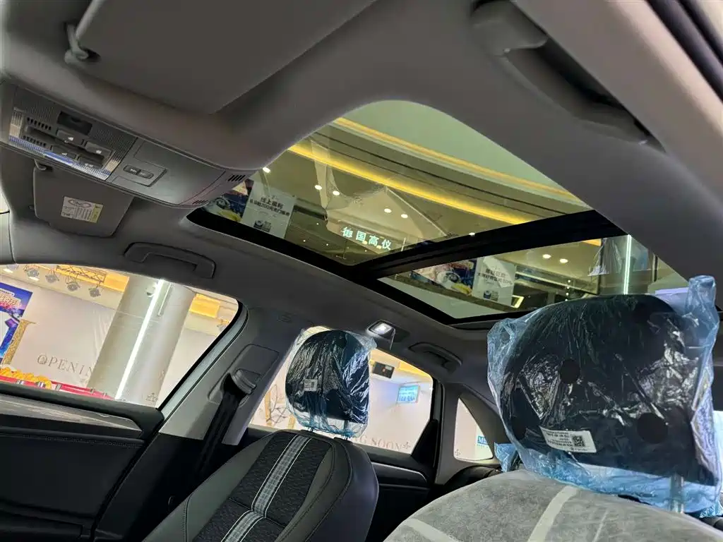 Sagitar 2025 facelift 300TSI DSG flyover version купить на сайте DeffCars