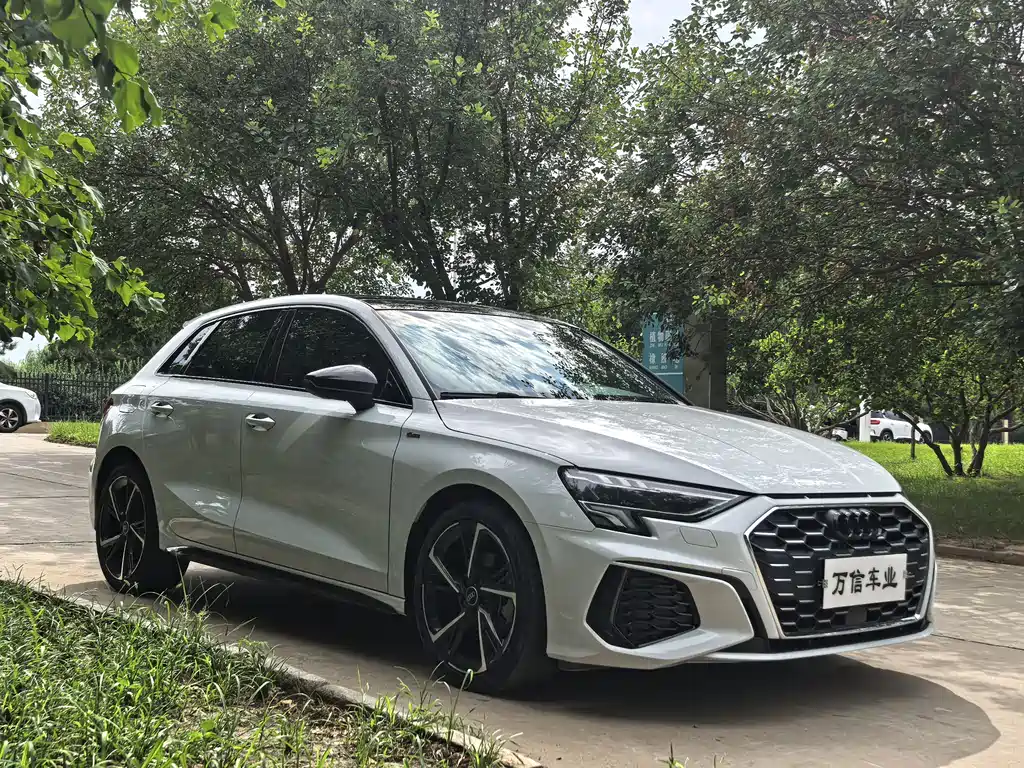 Audi A3 2023 Sportback 35 TFSI stylish and sporty купить на сайте DeffCars