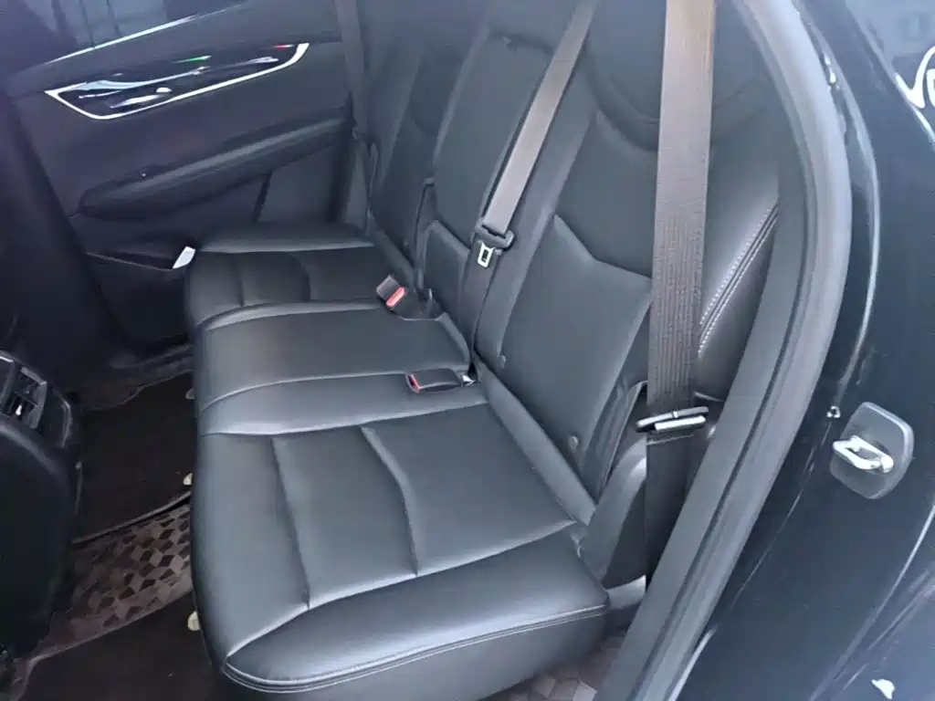 Cadillac XT5 2024 2.0T two-wheel drive fashion model купить на сайте DeffCars