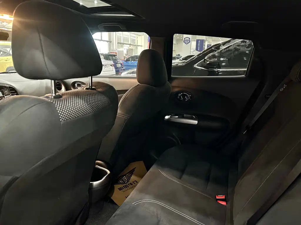 Infiniti ESQ 2014 1.6L Straightforward Edition купить на сайте DeffCars