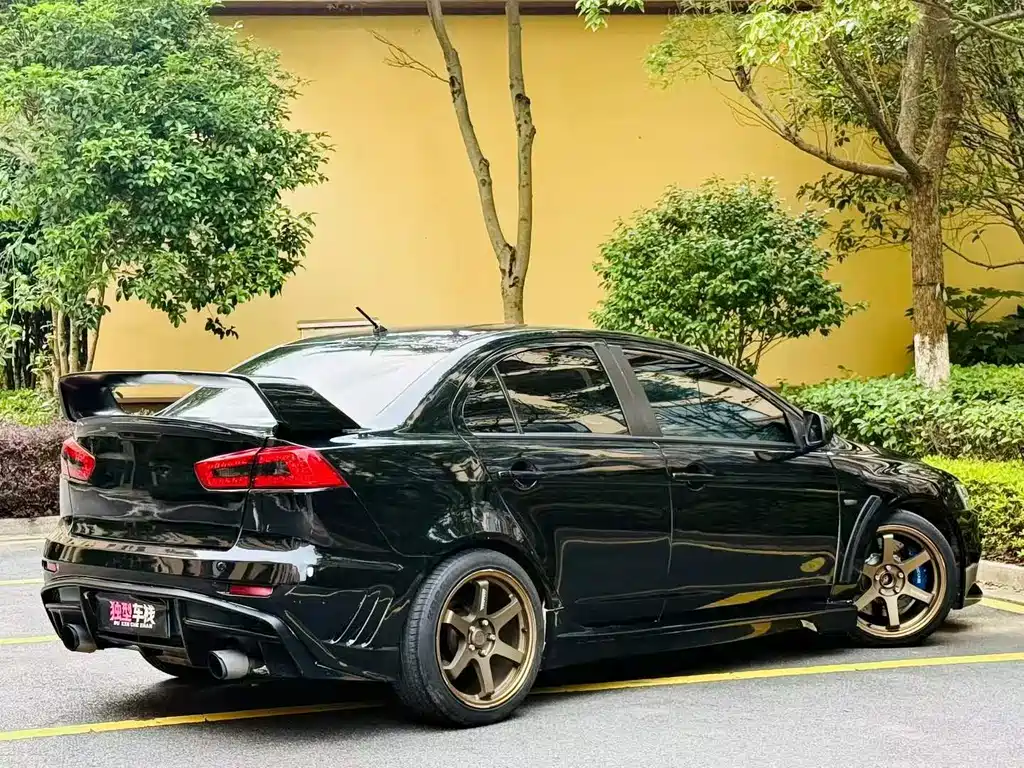 Yishen 2012 dazzling version 2.0L manual comfort type купить на сайте DeffCars
