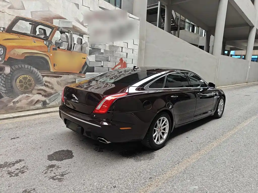 Jaguar XJ 2015 XJL 2.0T two-wheel drive elegant business version купить на сайте DeffCars
