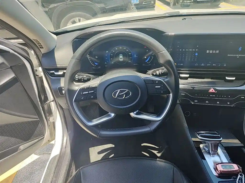 Famous pictures 2021 1.8L CVT GLX Elite Edition купить на сайте DeffCars