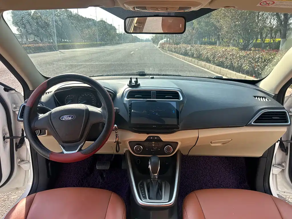 Escort 2017 facelift 1.5L automatic comfort model купить на сайте DeffCars