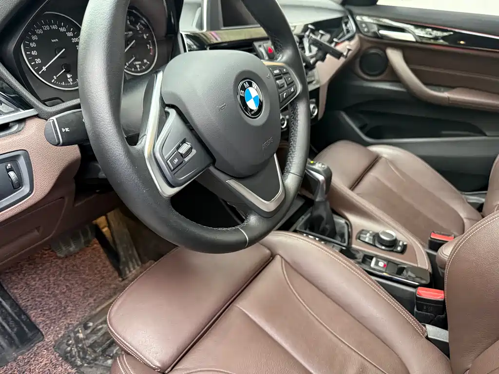 BMW X1 2018 sDrive18Li Exclusive Model купить на сайте DeffCars