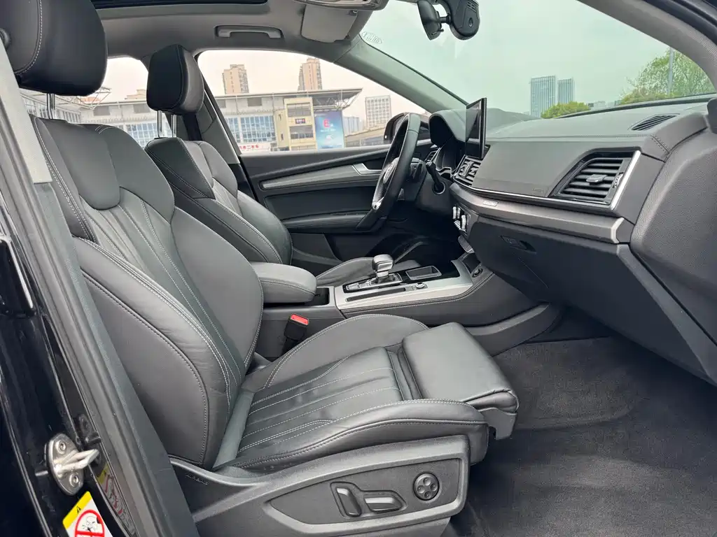 Audi Q5L 2022 40T RS Kit Burning Speed ​​Type купить на сайте DeffCars