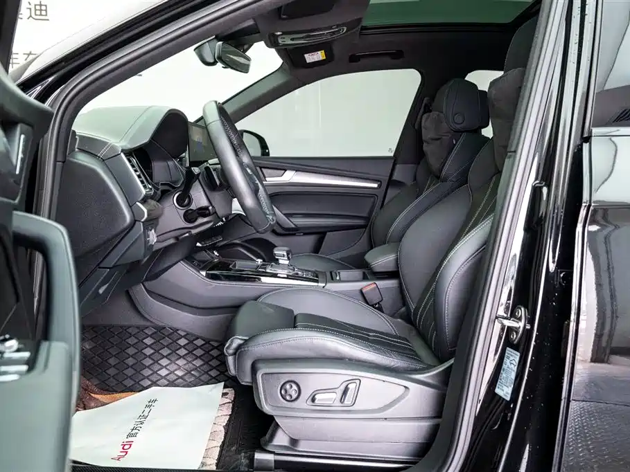 Audi Q5L 2024 40 TFSI luxury and dynamic model купить на сайте DeffCars