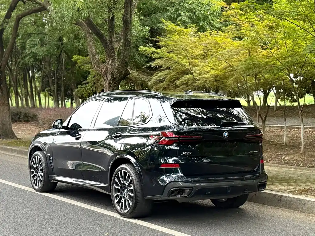 BMW X5 2023 xDrive 40Li M Sport Overnight Kit купить на сайте DeffCars