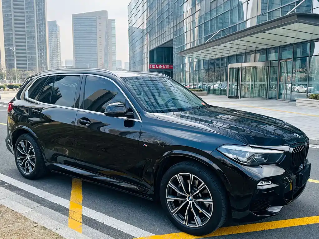 BMW X5 imported 2021 facelift xDrive30i M sports package купить на сайте DeffCars