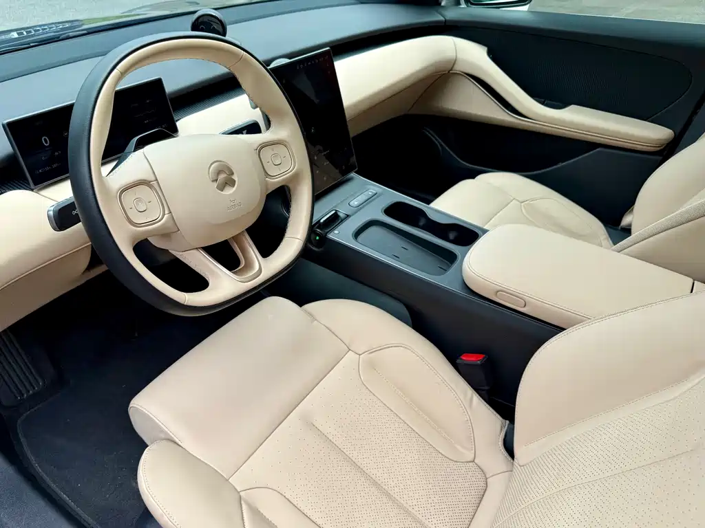 NIO ET5T 2024 75kWh Touring купить на сайте DeffCars
